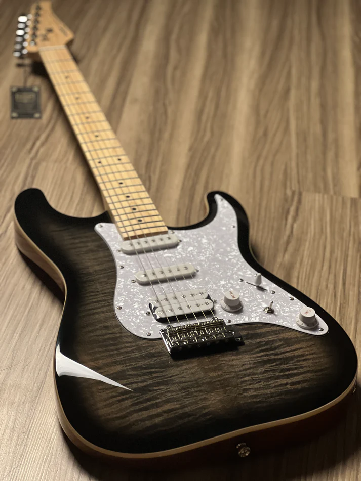SQOE SEIB 680 Electric Guitar (Black) GEN II (Combo-Bag, String, Belt, Capo, Pick, Wire, Whammy Bar, Polishing Cloth)